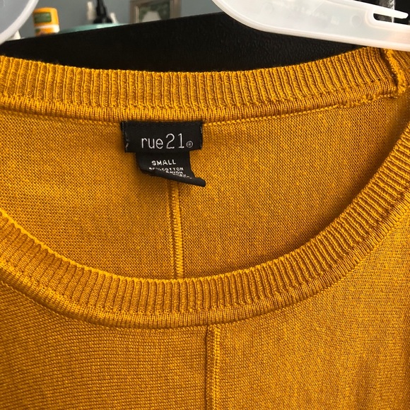 rue 21 Orange  long sleeve shirt - Picture 3 of 3